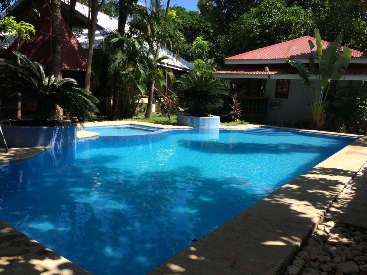 The Pelicans Resort Batangas City Kültér fotó